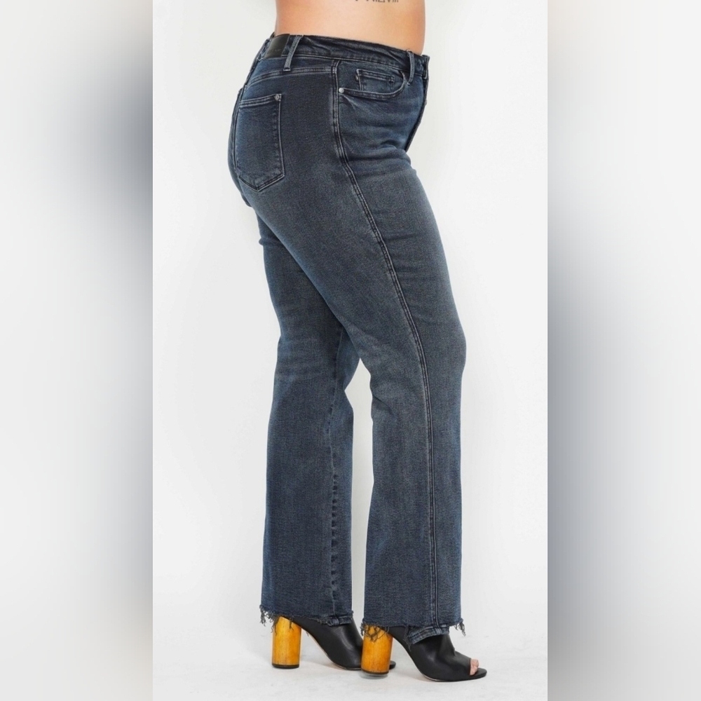 Judy Blue High Rise Button Fly Straight Fit Dark Blue Wash Jeans Reg Plus NEW - Picture 11 of 16